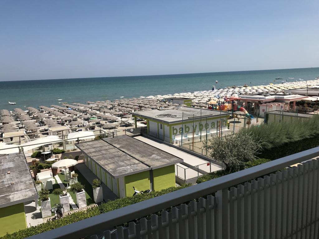 Hotel Byron Milano Marittima Exterior photo