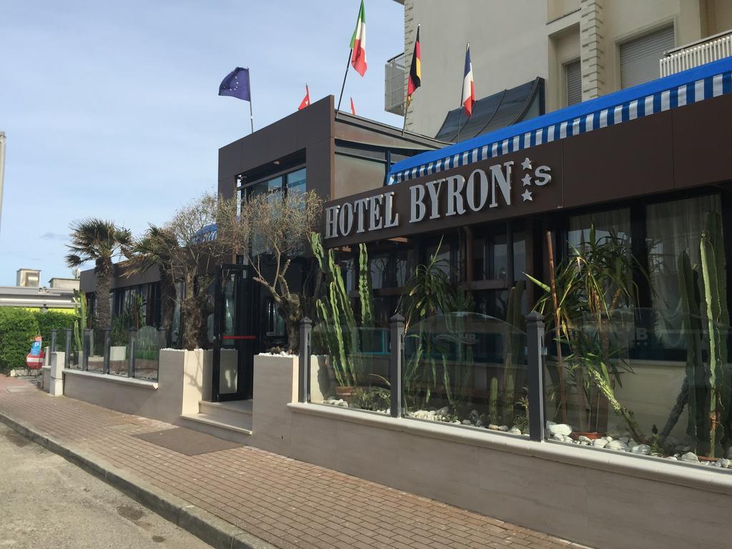 Hotel Byron Milano Marittima Exterior photo